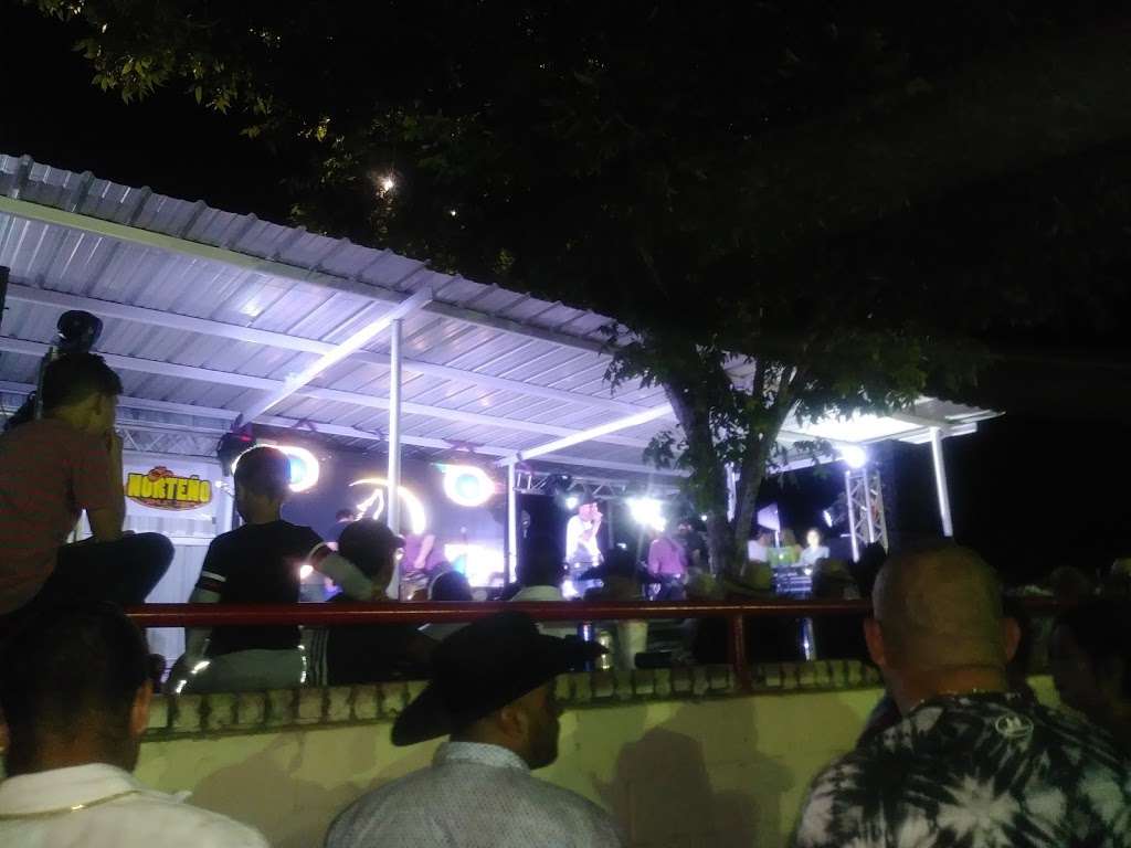 Rancho Los Compadres | 175 S Loop 1604 E, San Antonio, TX 78221, USA | Phone: (210) 304-0758