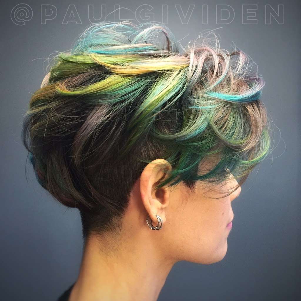 Hair by Paul Gividen | 2316 E 116th St #6, Carmel, IN 46032, USA | Phone: (317) 555-5555