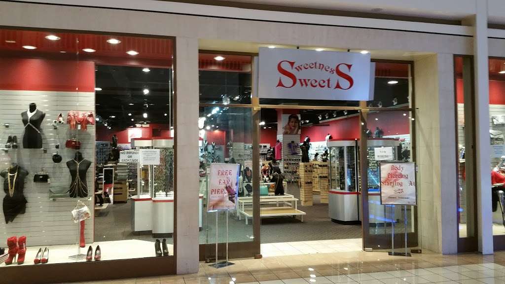 S And S Fashions | 811 North Central Expressway, Plano, TX 75075, USA | Phone: (972) 801-2708