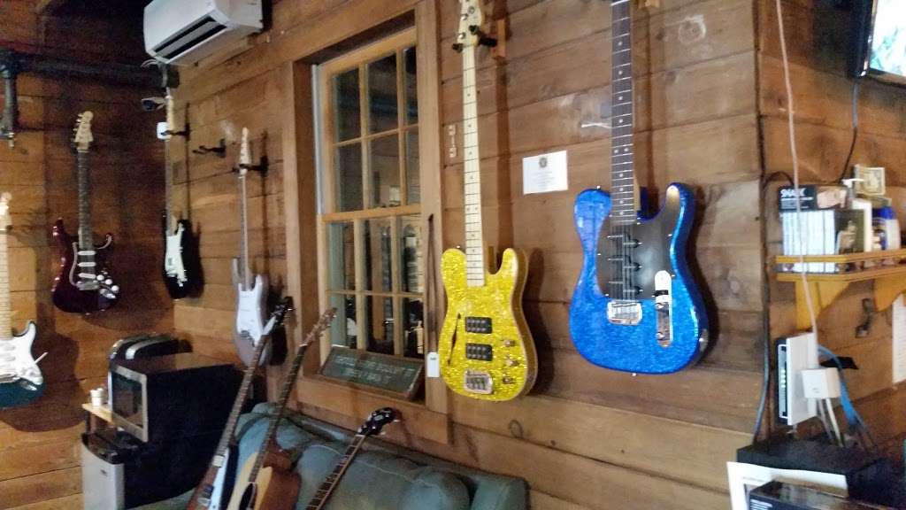 Waterwheel Guitars | 150 Water St, Milford, PA 18337, USA | Phone: (570) 296-4444