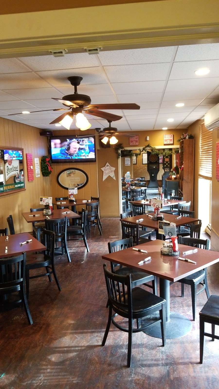 Pizza Time Saloon | 1900 W Point Pike, West Point, PA 19486 | Phone: (215) 699-5150