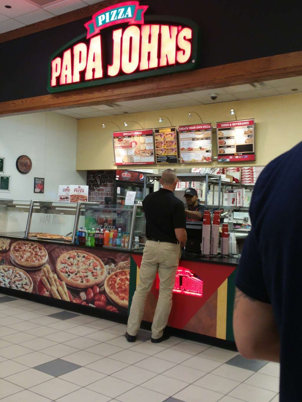 Papa Johns Pizza | 3500 Russell Rd, Quantico, VA 22134, USA | Phone: (703) 221-5070