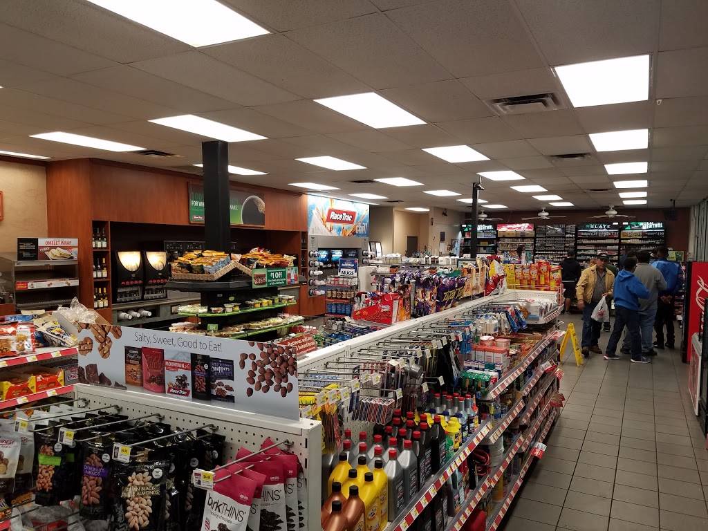 RaceTrac | 3900 S Collins St, Arlington, TX 76014, USA | Phone: (817) 784-1143