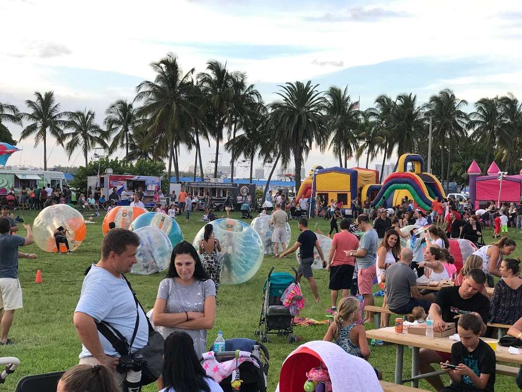 Food Trucks Fridays at Tamiami Park | 11201 SW 24th St, Miami, FL 33175, USA | Phone: (786) 287-6688