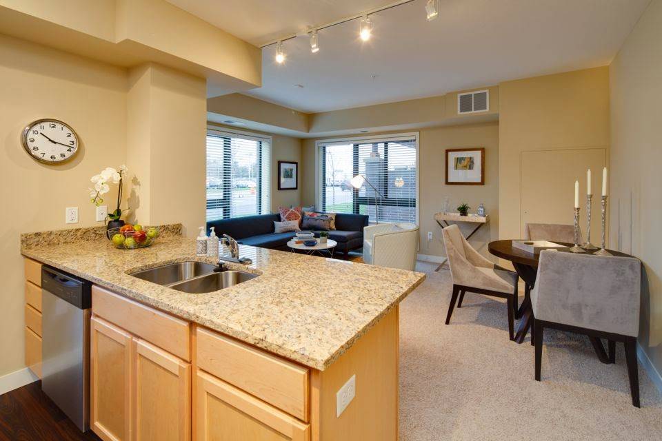 Genesee Apartments and Townhomes | 8055 Penn Ave S, Bloomington, MN 55431, USA | Phone: (952) 767-6577