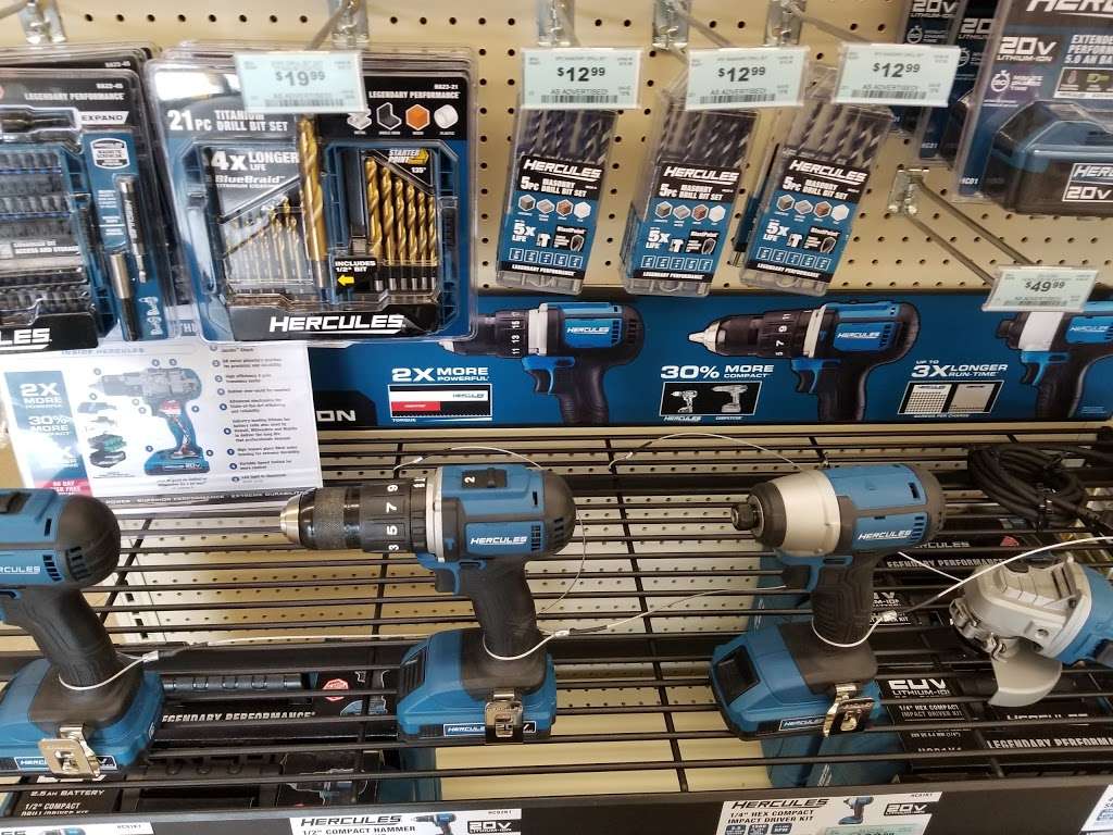 Harbor Freight Tools | 108 Village Square A, Bradley, IL 60915, USA | Phone: (815) 935-2058