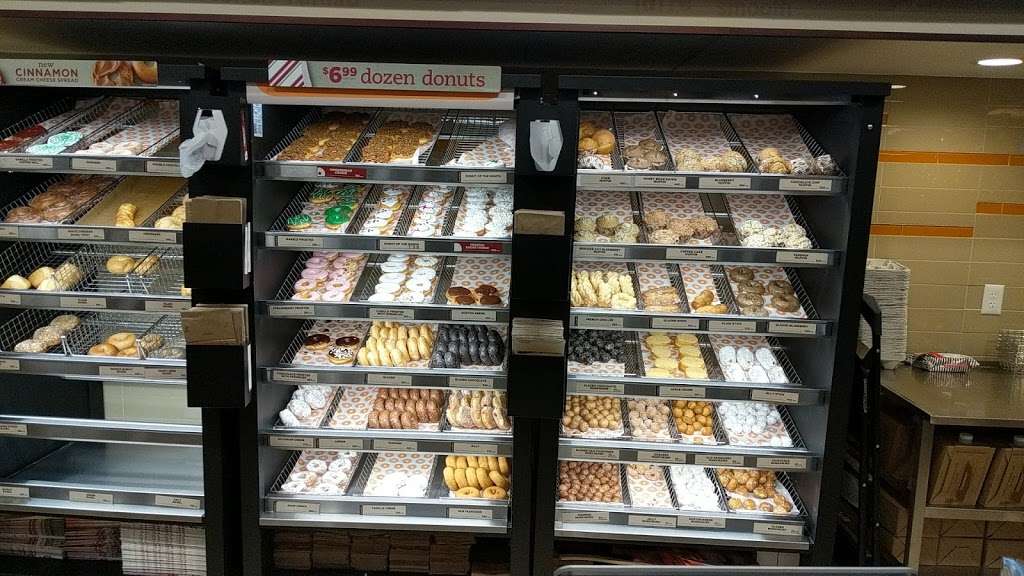 Dunkin Donuts | 221 Applegarth Rd, Monroe Township, NJ 08831, USA | Phone: (732) 561-4750