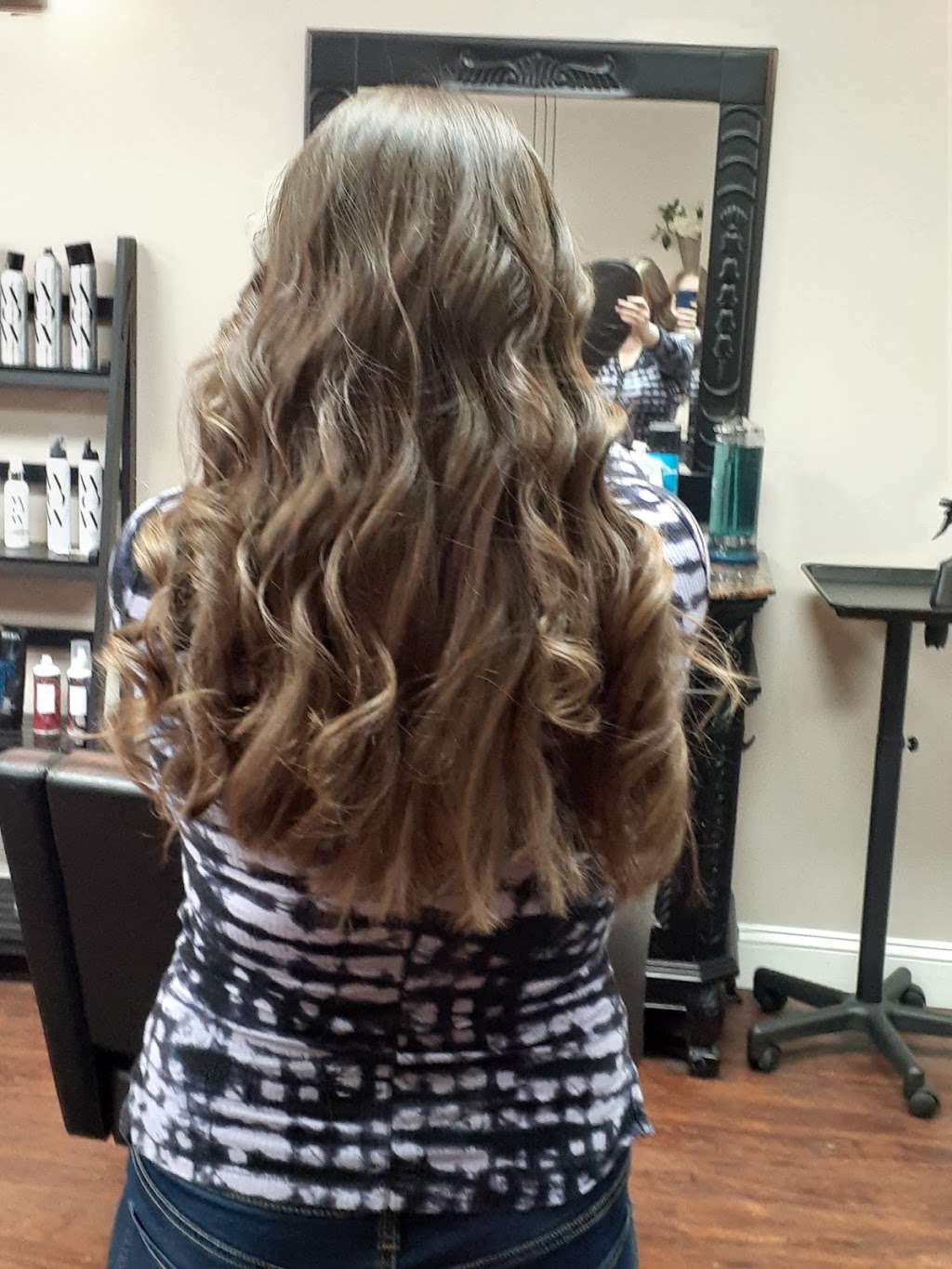 Lavish Salon | 158 Rockingham Rd #3, Derry, NH 03038, USA | Phone: (603) 260-5977