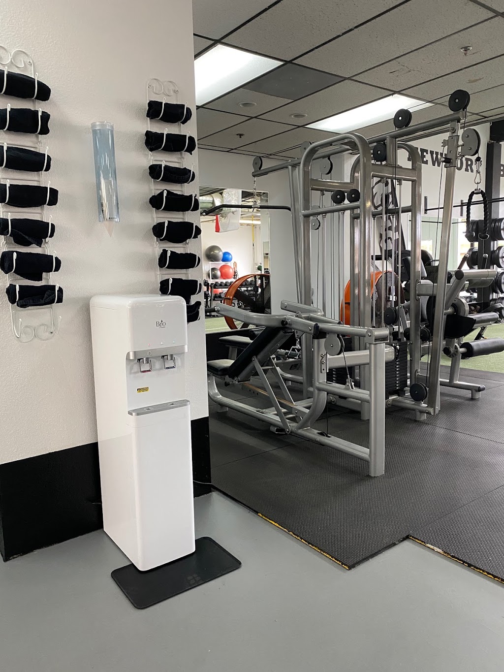 Symmetryfitnessoc | 881 Production Pl, Newport Beach, CA 92663, USA | Phone: (949) 515-3564