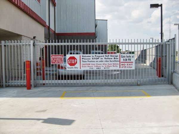 Proguard Self Storage | 4456 N Braeswood Blvd, Houston, TX 77096 | Phone: (713) 662-9777