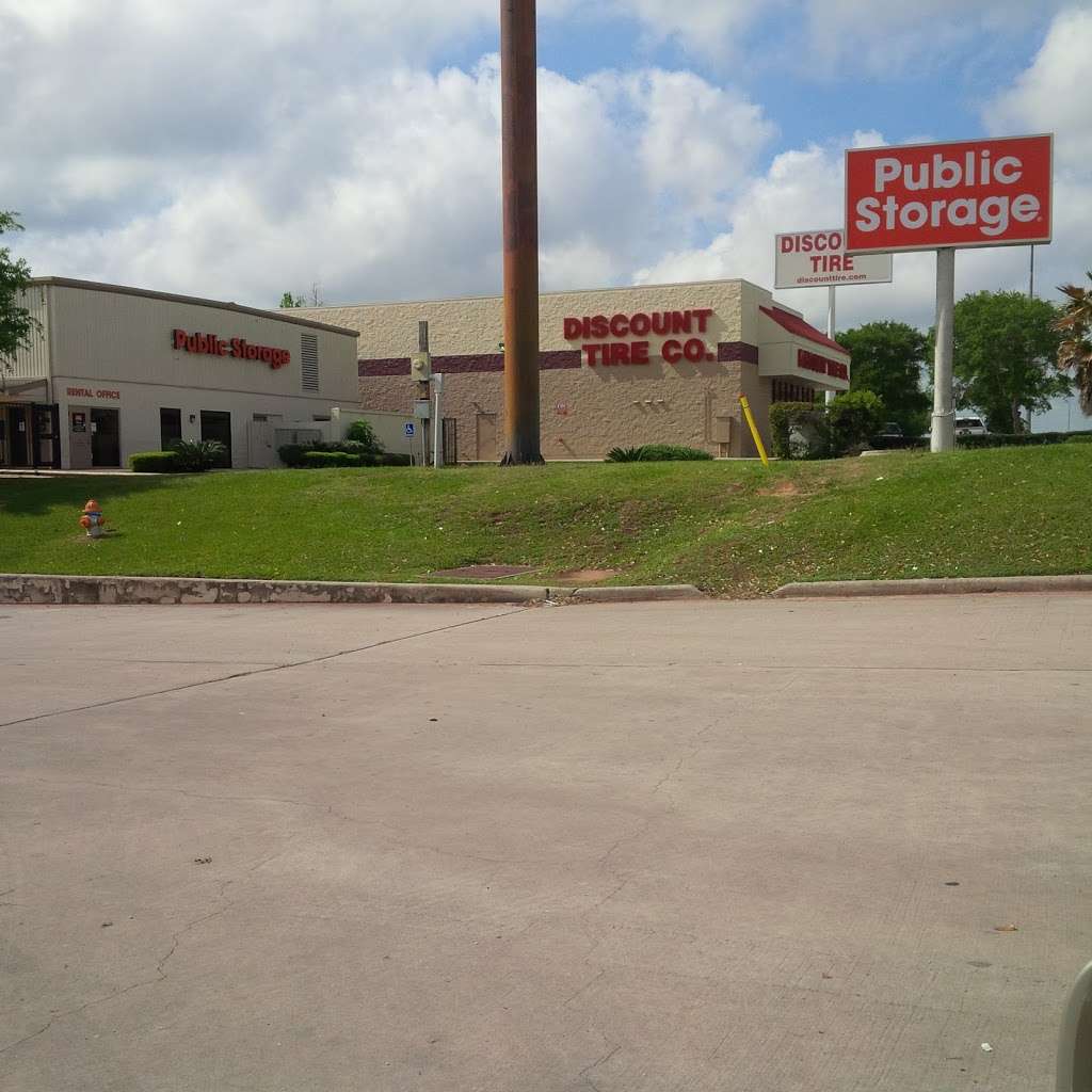 Public Storage | 1450 Interstate 45 S, Conroe, TX 77304, USA | Phone: (936) 202-2065