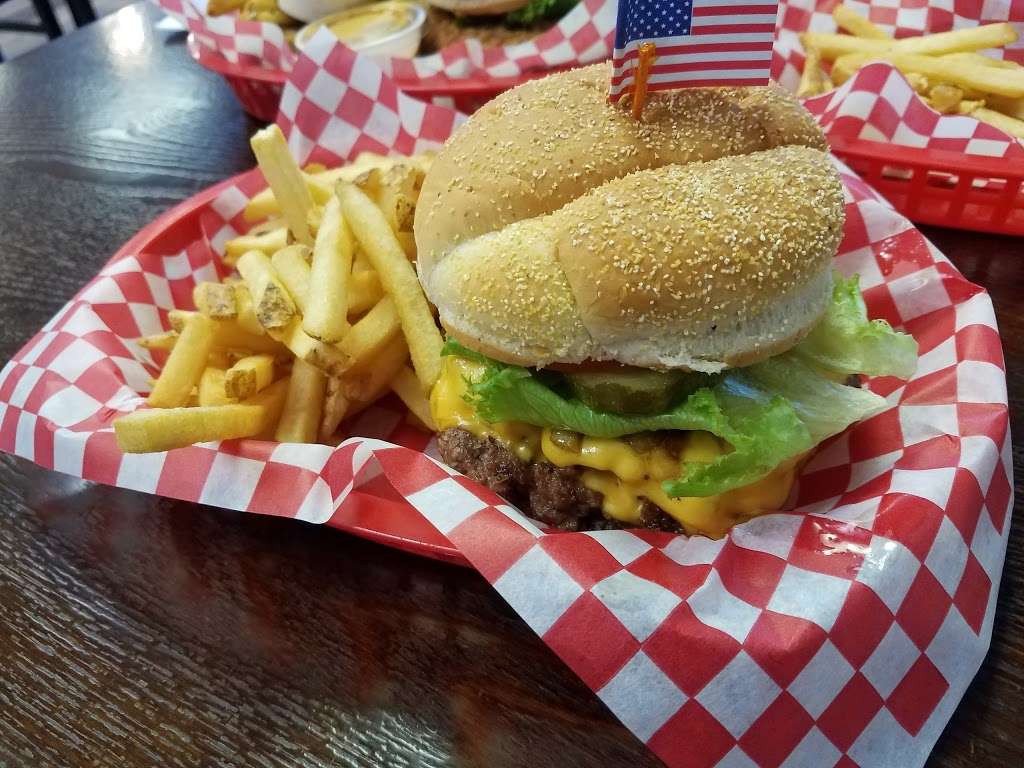 Beefcake Burgers | 185 Morton Ave, Martinsville, IN 46151, USA | Phone: (765) 341-8726