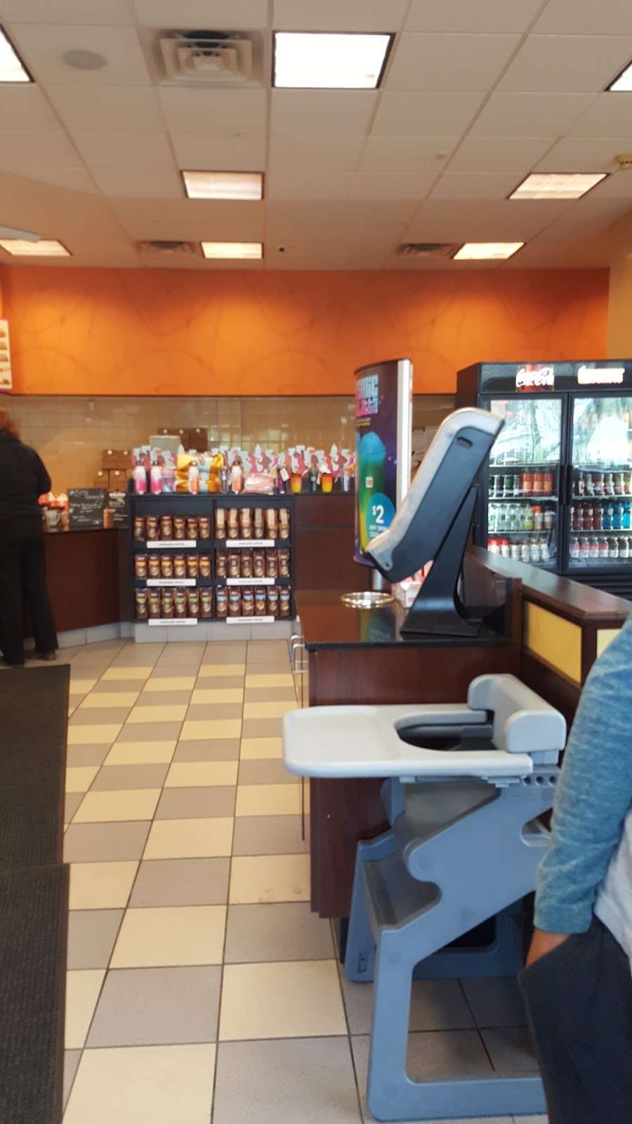 Dunkin | 290 Broadway, Raynham, MA 02767, USA | Phone: (508) 823-4630