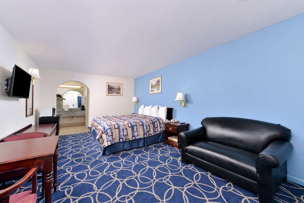 Americas Best Value Inn & Suites-Houston-Northwest | 12170 Northwest Fwy, Houston, TX 77092, USA | Phone: (713) 688-4888