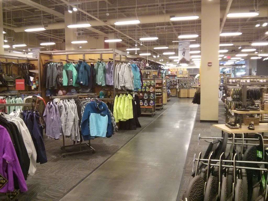 REI | 49 Fitzgerald Street, Yonkers, NY 10710, USA | Phone: (914) 410-9500