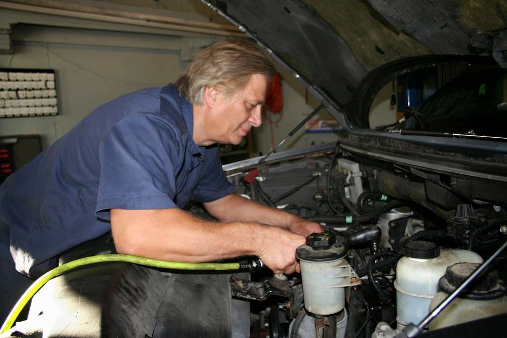 Precision Auto Repair | 15B Coolidge St, Hudson, MA 01749, USA | Phone: (978) 568-8181