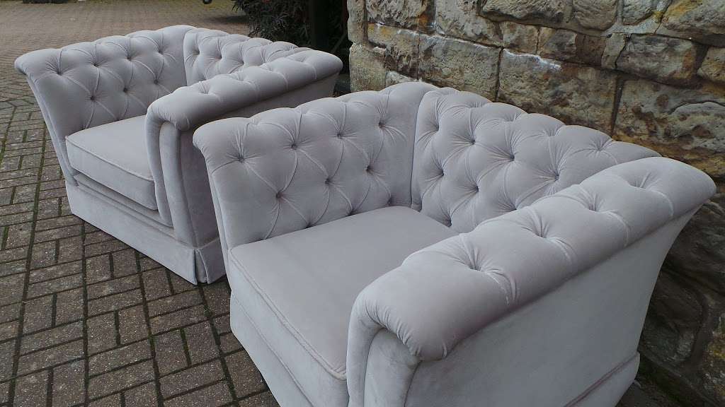 Robert Lines Upholsterers Ltd | The Coach House, Wards Farm Woodcock Hill, Felbridge, East Grinstead RH19 2QZ, UK | Phone: 01342 314040