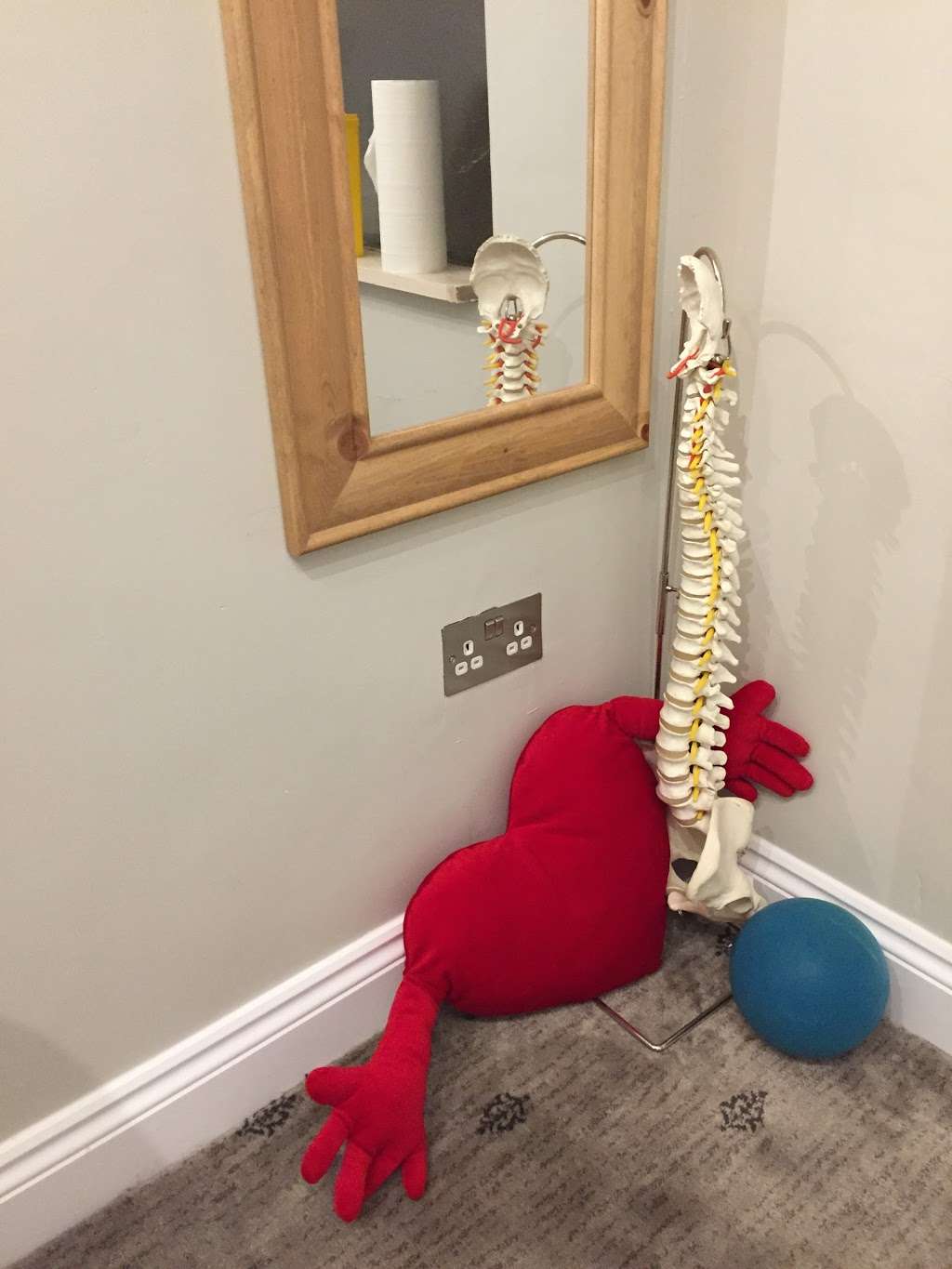 The Chiropractic Centre - Brentwood | 11 Hatch Rd, Brentwood CM15 9QZ, UK | Phone: 01277 500560