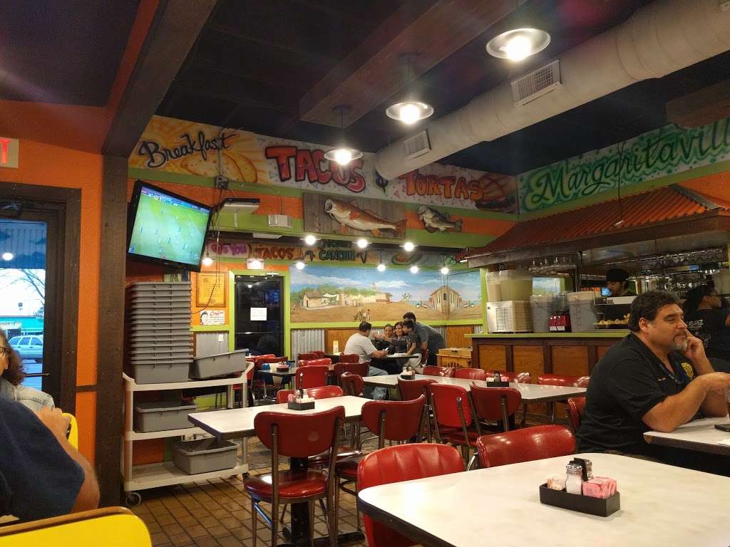 Casarez Mexican Restaurant | 887 Edgebrook Dr, Houston, TX 77034, USA | Phone: (713) 947-9153