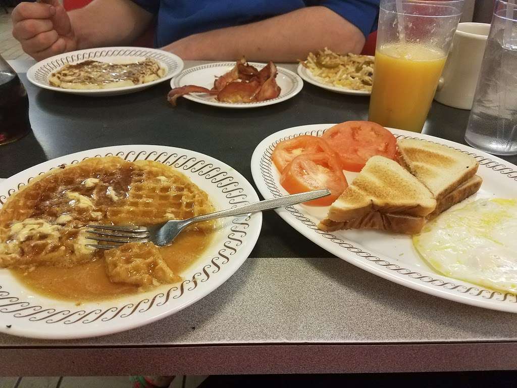 Waffle House | 114 Fairfax Pike, Stephens City, VA 22655, USA | Phone: (540) 868-0642