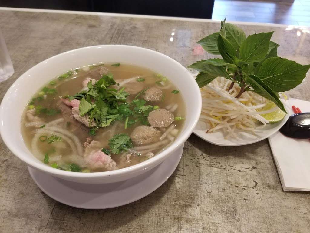 Pho Cong Ly Noodle & Grill | 8971 Ox Rd #160, Lorton, VA 22079 | Phone: (703) 423-0571