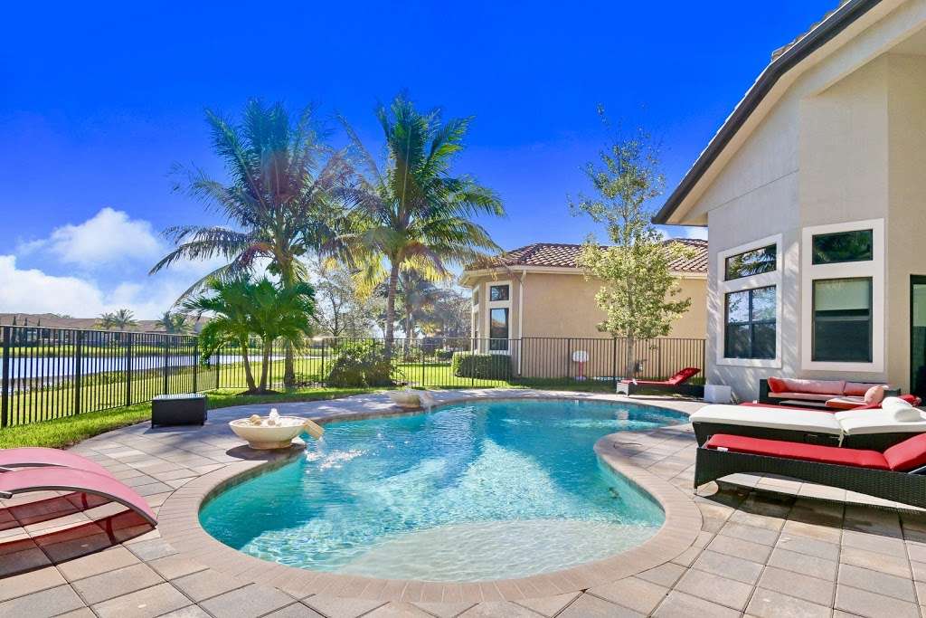 Michael Botta, P.A. (Luxury Realtor) | 8515 Grand Prix Lane, Boynton Beach, FL 33472, USA | Phone: (718) 316-7425