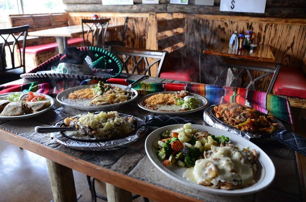 El Potro Mexican Restaurant Bar & Grill | 140 Perry Rd, Plainfield, IN 46168, USA | Phone: (317) 838-9425