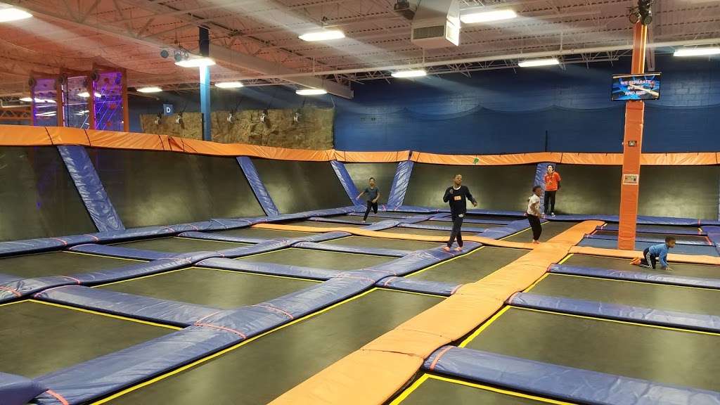 Sky Zone Trampoline Park | 2834 NJ-73, Maple Shade Township, NJ 08052, USA | Phone: (856) 600-4402