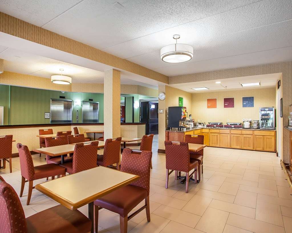 Comfort Inn Lehigh Valley West | 7625 Imperial Way, Allentown, PA 18106, USA | Phone: (610) 391-0344