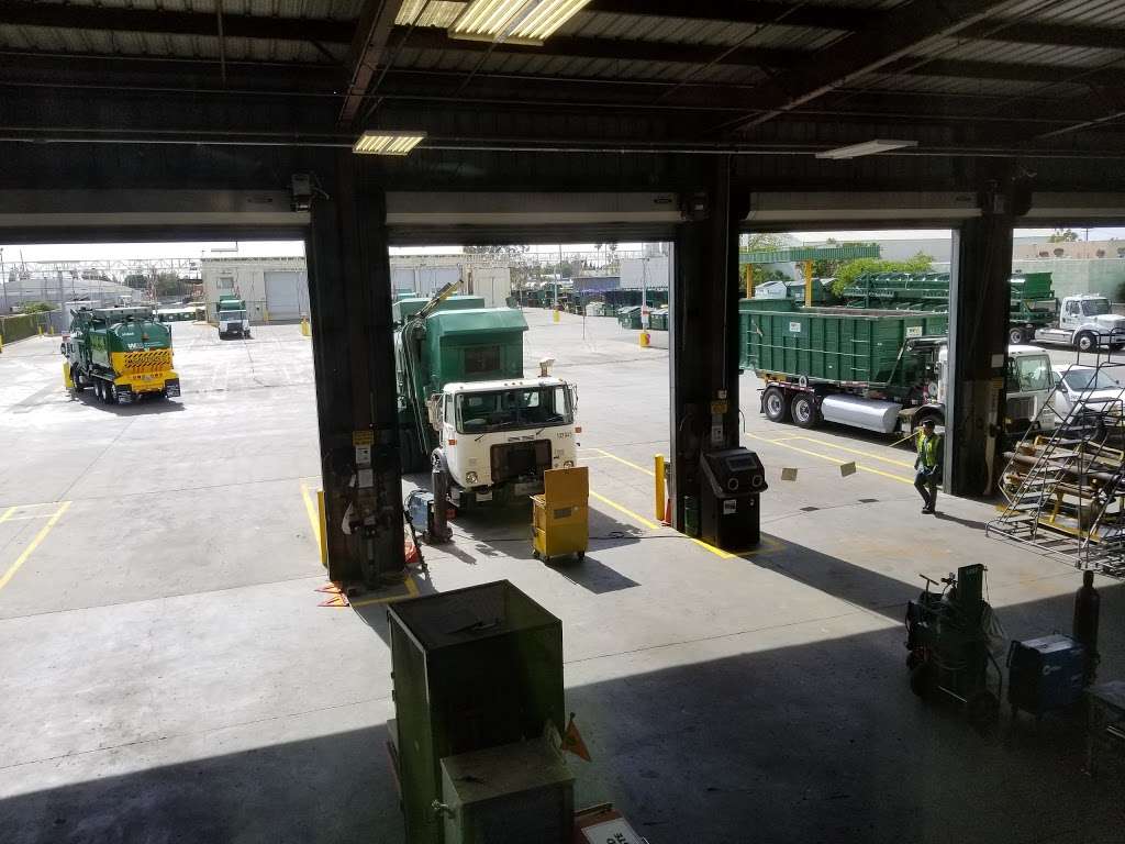 Waste Management - Los Angeles Dumpster Rental | 407 E El Segundo Blvd, Compton, CA 90222, USA | Phone: (213) 908-1203