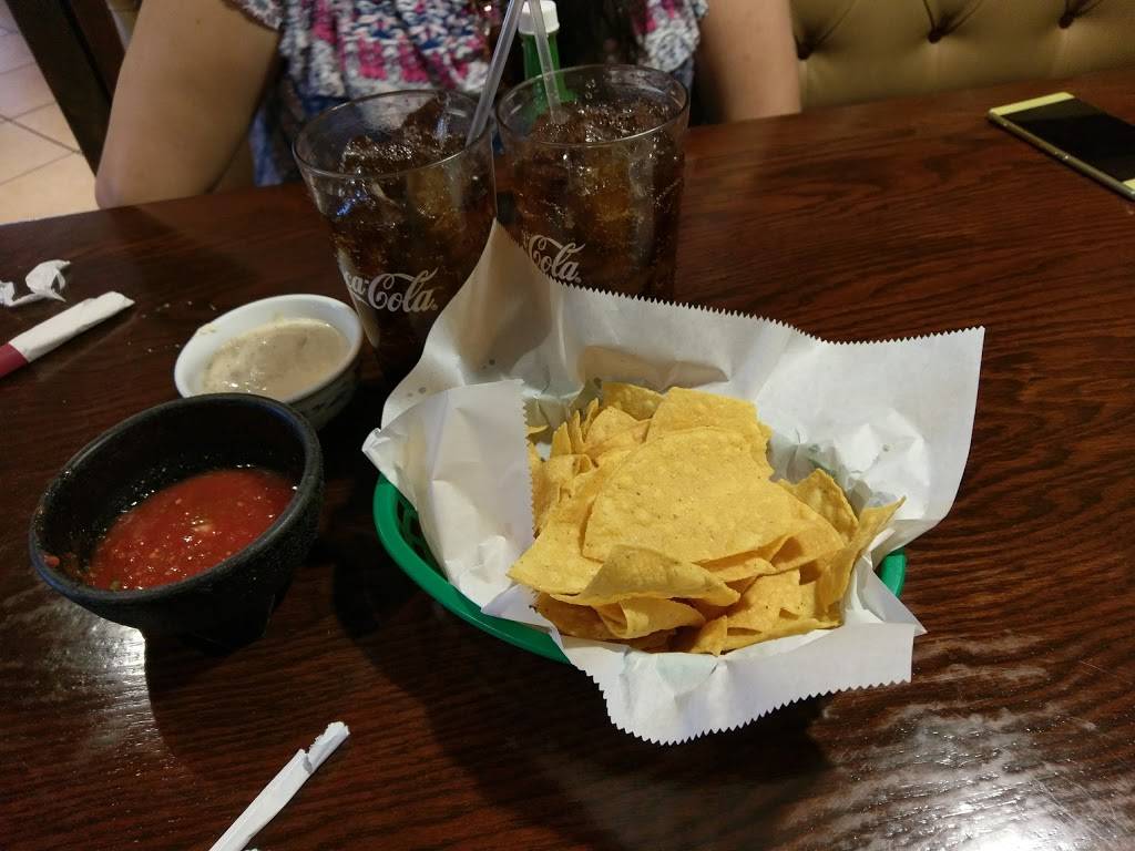 El Puente Mexican Grill | 3308 Taylor Rd, Chesapeake, VA 23321, USA | Phone: (757) 673-8458