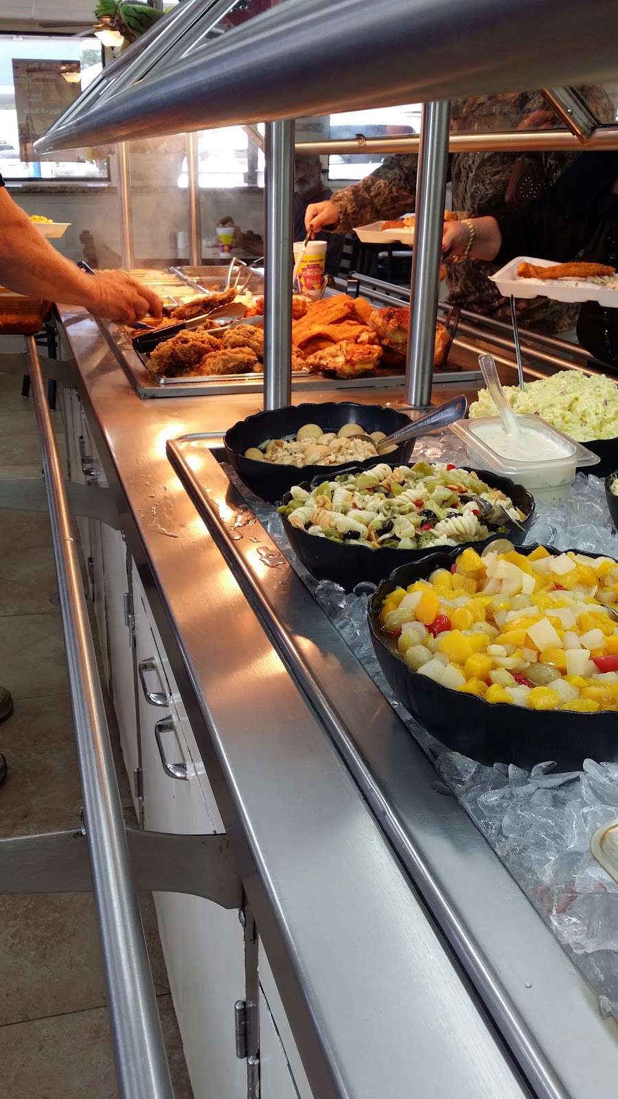 Hartz Chicken Buffet | 417 TX-105, Cleveland, TX 77327, USA | Phone: (281) 592-1972