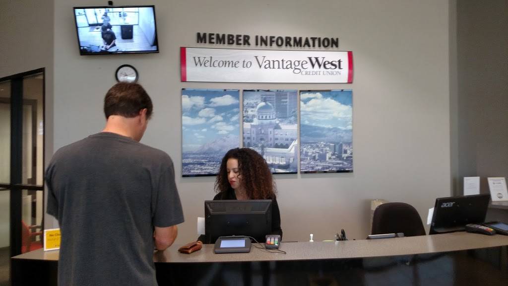 Vantage West at Magee | 550 W Magee Rd, Tucson, AZ 85704, USA | Phone: (800) 888-7882