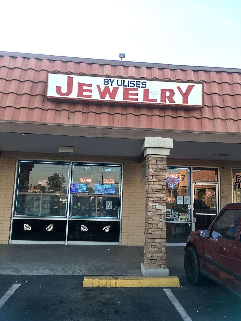 Jewelry by Ulises & More LLC | 3527 W Thunderbird Rd, Phoenix, AZ 85053, USA | Phone: (602) 843-0669