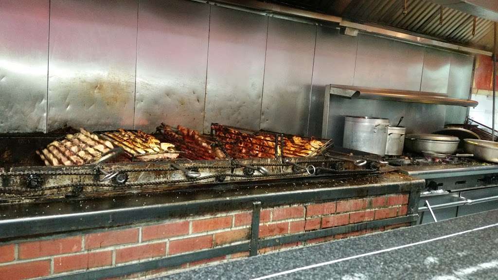 Stephanies Barbecue | 733 Edgar Rd, Elizabeth, NJ 07202 | Phone: (908) 527-8115