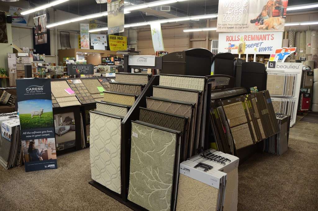 Kennys Floor Covering Inc | 3812 N Richmond Rd Suite A, Johnsburg, IL 60051 | Phone: (815) 385-4069