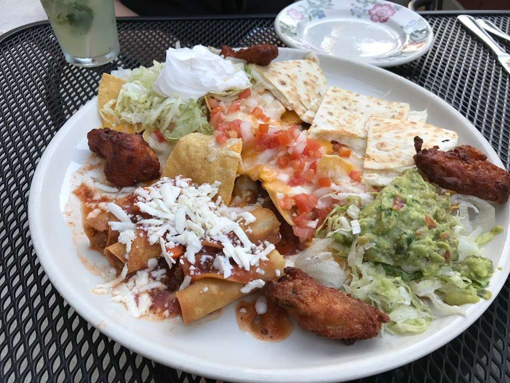 El Tapatio Mexican Restaurant | 300 Newburyport Turnpike, Rowley, MA 01969, USA | Phone: (978) 432-1336