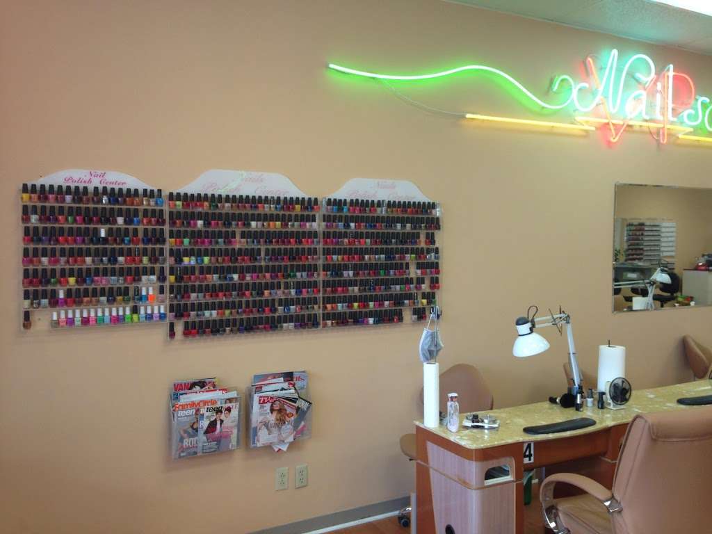 V P Nails | 799 State St, Pottstown, PA 19464, USA | Phone: (610) 327-9080