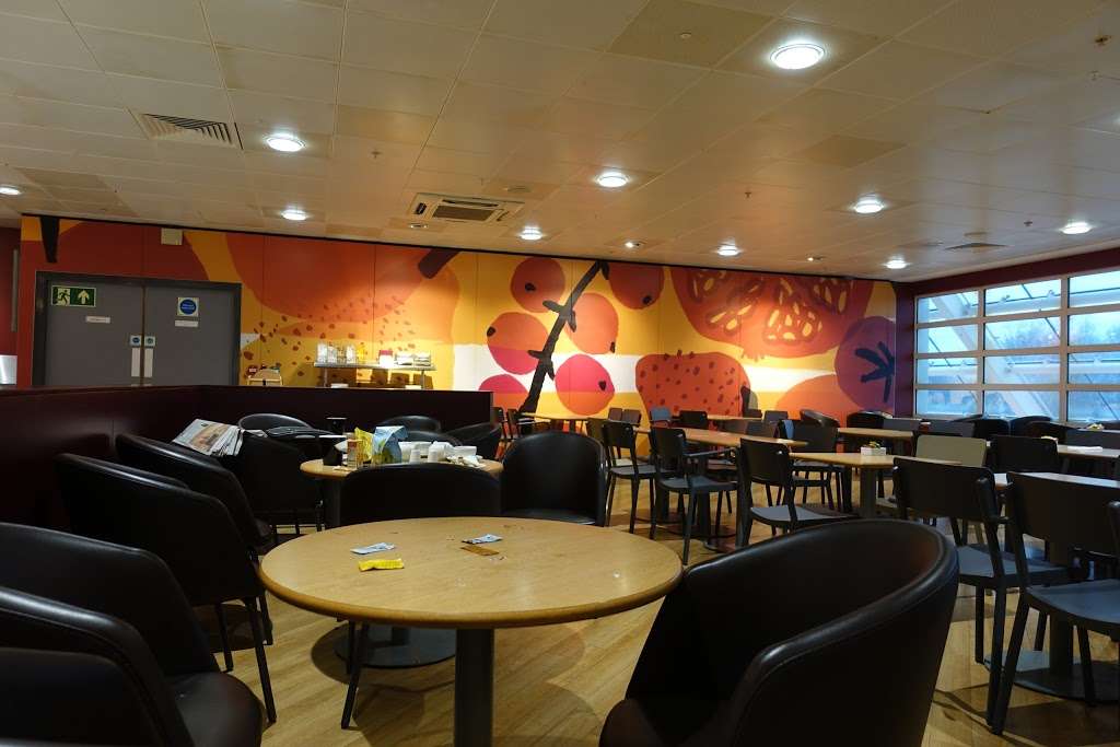 Sainsburys Cafe | Colney Fields Shopping Park, Barnet Rd, London Colney, St Albans AL2 1AB, UK