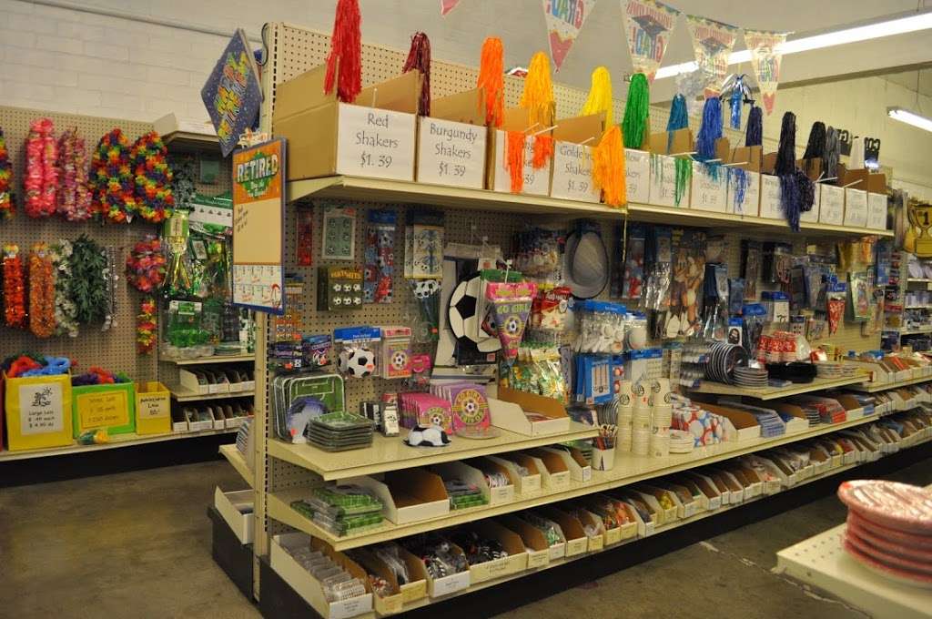 Decor Party Supplies | 2052 W La Habra Blvd, La Habra, CA 90631 | Phone: (562) 691-6251