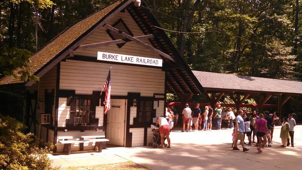 Burke Lake Park | 7315 Ox Rd, Fairfax Station, VA 22039, USA | Phone: (703) 323-6600