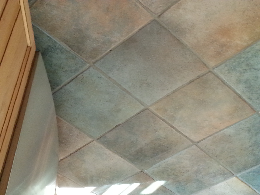 Diamond Tile and Grout Restoration Specialists | 261 Longwood Dr, Manalapan Township, NJ 07726, USA | Phone: (732) 792-1571