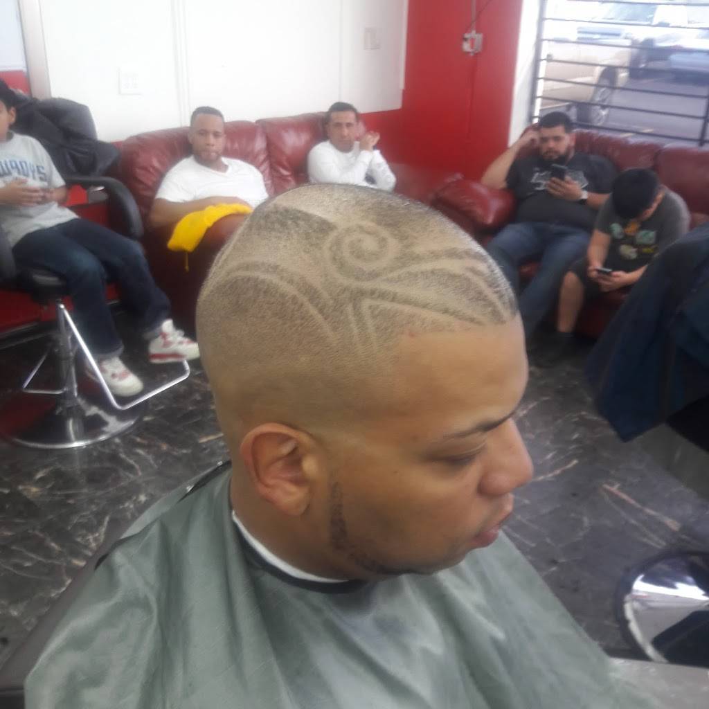 DFrancis & Tony Estilo Barbershop | 1506 E Abram St, Arlington, TX 76010, USA | Phone: (817) 845-0798