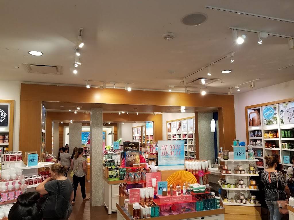 Bath & Body Works | 8073 CITRUS PARK, TOWN CENTER, Tampa, FL 33625, USA | Phone: (813) 926-0946