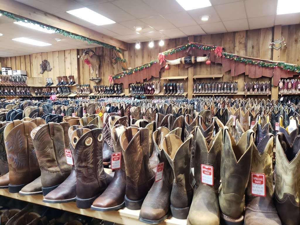 Tonys Saddle Shop | 365 US-30, Valparaiso, IN 46383, USA | Phone: (219) 464-8216