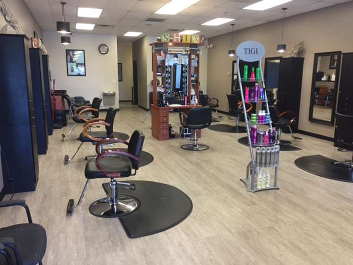 Split Enz Salon | 812 W Laraway Rd, New Lenox, IL 60451, USA | Phone: (815) 463-0500