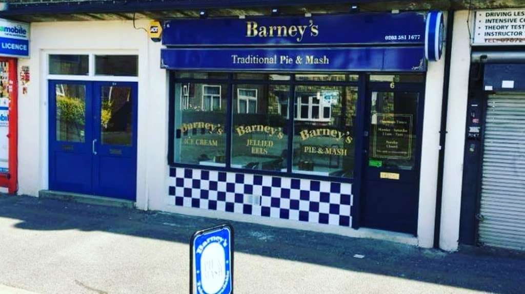 Barneys Pie&Mash | 6 Garnett Way, Walthamstow, London E17 5PE, UK | Phone: 020 3581 1677