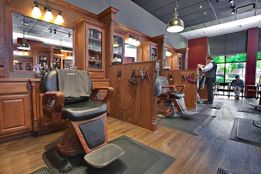 Roosters Mens Grooming Center | 2810 Business Center Dr #106, Pearland, TX 77584, USA | Phone: (713) 436-5712