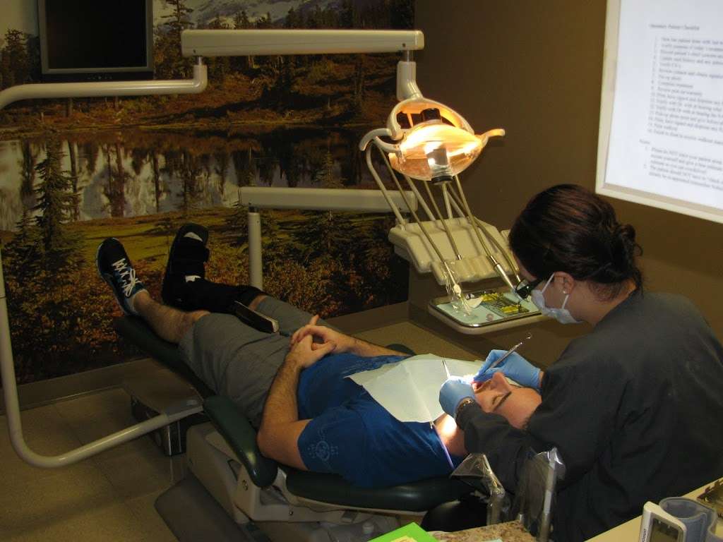 Blessed Dental Willowbrook | 7548 Cypress Creek Pkwy, Houston, TX 77070, USA | Phone: (281) 894-4311