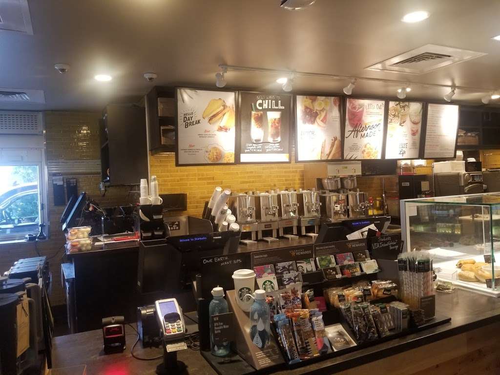 Starbucks | 6320 Intech Commons Dr, Indianapolis, IN 46278 | Phone: (317) 775-8249